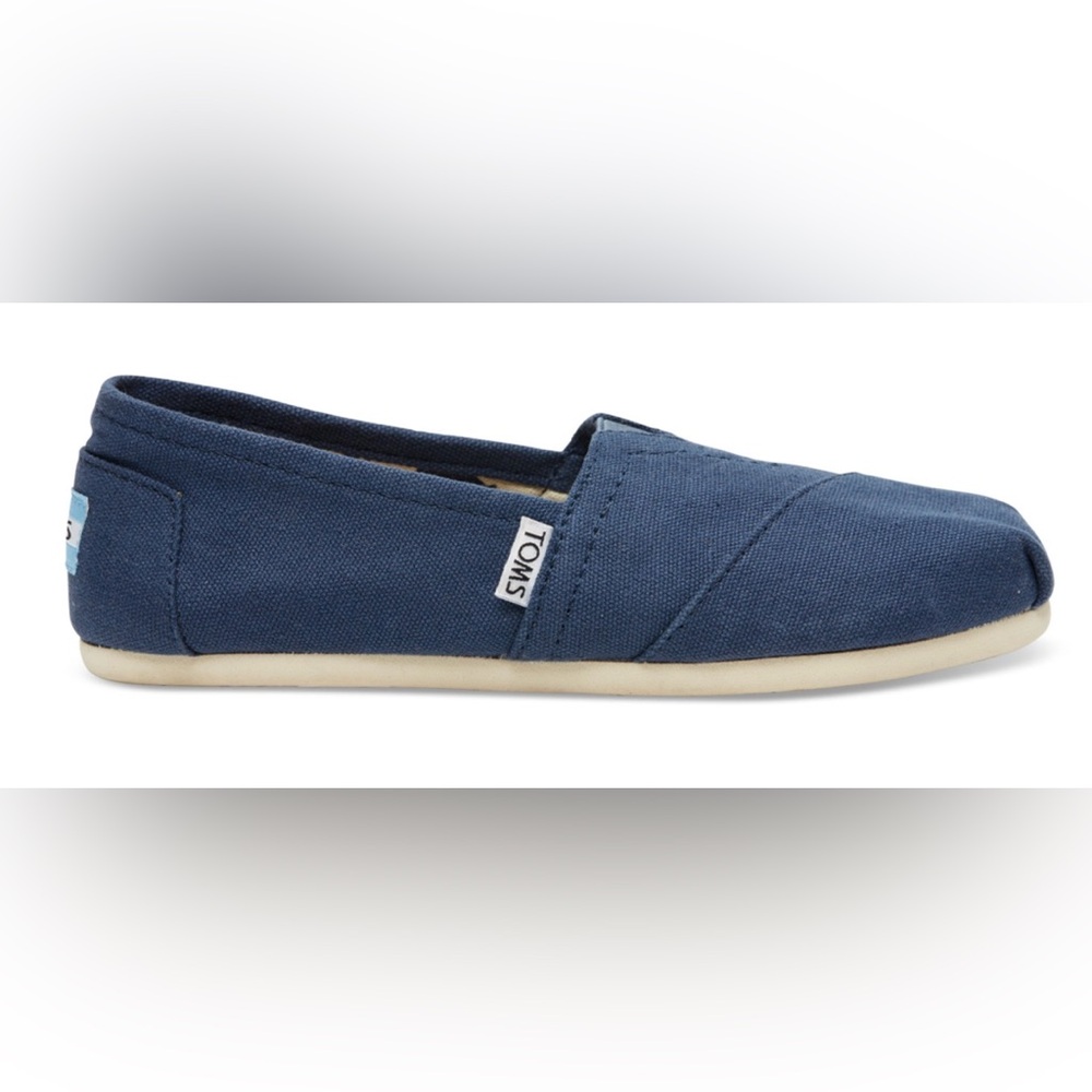 EUC Toms Navy Canvas Classics - Picture 4 of 15